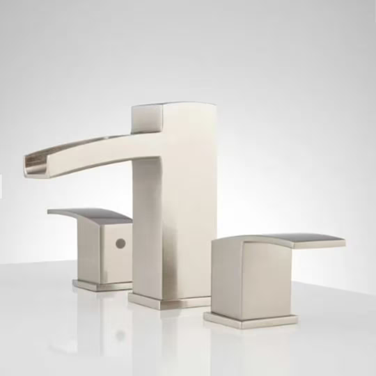 Nouveau robinet de salle de bains à trop-plein à cascade répandue Morata en nickel brossé - Signature Hardware